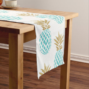 Elegant faux goudtropisch anananaspatroon korte tafelloper
