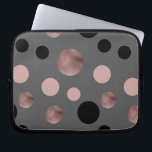 elegant faux roos gouden zwarte roze cirkels laptop sleeve<br><div class="desc">Moderne en stijlvolle vormgeving met faux-roos gouden,  roze en zwarte cirkels op een grijze achtergrond.</div>
