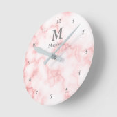 Elegant Faux Roze Marble Gray Name & Monogram Ronde Klok (Hoek)