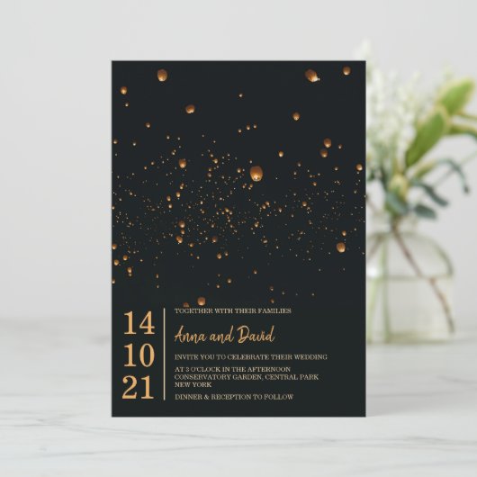 Elegant Fire Sky Lantern Wedding Invitation Kaart (Staand voorkant)