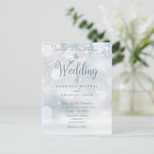 Elegant First Snowflakes Winter Wedding Uitnodiging Briefkaart (Staand voorkant)