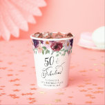 Elegant Floral 50th Birthday Party Papieren Bekers<br><div class="desc">Elegant paper cups voor haar 50ste verjaardagsfeest met "50 & Fabulous" in een stijlvol script en waterverf boekjes van woestelrood,  wazige roze en paarse bloemen met een grijze veters. Eenvoudig personaliseren met haar naam en de feestdatum.</div>