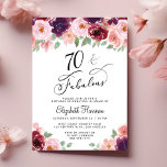 Elegant Floral 70th Birthday Party Kaart<br><div class="desc">Elegant 70e verjaardagsfeestuitnodiging met "70 & Fabulous" in een stijlvol script en waterverf boekjes van woedend rood,  wazige roze en paarse bloemen met lichtgrijze vlekken.</div>