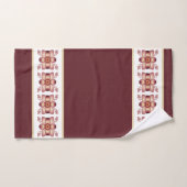 Elegant Floral Accented Burgundy Bad Handdoek (Handdoek)