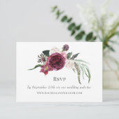 Elegant Floral Burgundy Wedding RSVP Kaartje (Staand voorkant)