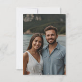 Elegant Floral Crest Monogram Photo Invitation Kaart (Achterkant)