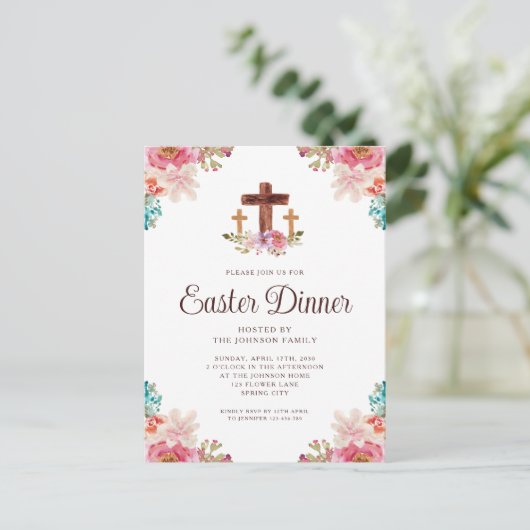 Elegant Floral Cross Easter Dinner Uitnodiging Briefkaart (Staand voorkant)