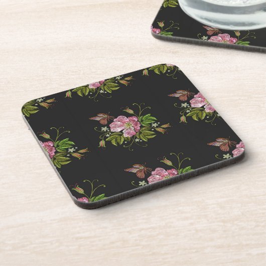 Elegant Floral Embroidery Pattern Black Background Bier Onderzetter (Linkerzijde)