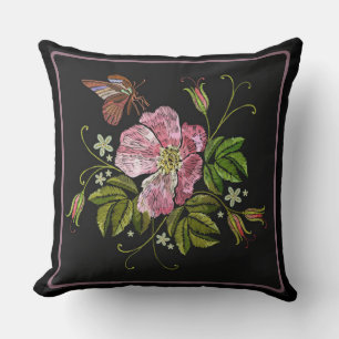 Elegant Floral Embroidery Pattern Black Background Kussen