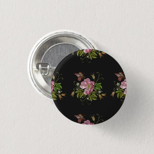 Elegant Floral Embroidery Pattern Black Background Ronde Button 3,2 Cm (Voorkant /achterkant)