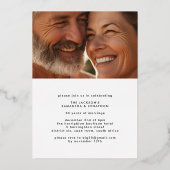 Elegant Floral Gold 50th Photo Wedding Anniversary Folie Uitnodiging (Achterkant)