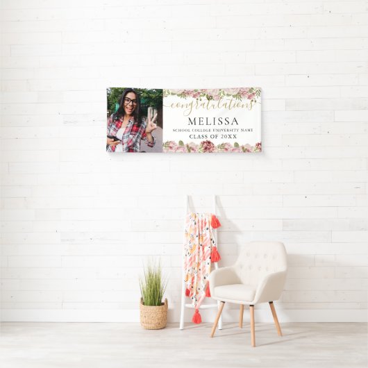 Elegant Floral Gold Script Photo Afstuderen Spandoek (Insitu)