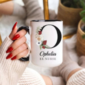 Elegant Floral Initial Custom Mug Gift for Nurses Mok