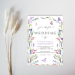 Elegant Floral Lavender Wedding Invitation Kaart<br><div class="desc">Een huwelijksuitnodiging is een verbluffend mooi ontwerp dat de essentie van de delicate en gracieuze schoonheid van de natuur weergeeft. De zachte waterverf beroert en levendige tinten creëer een gevoel van versheid, zuiverheid en vreugde dat perfect is voor een trouwfeest. De lavenertinten in het ontwerp voegen een beetje elegantie en...</div>