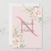 Elegant Floral Monogram Initiaal Roze bruiloft Kaart (Voorkant)