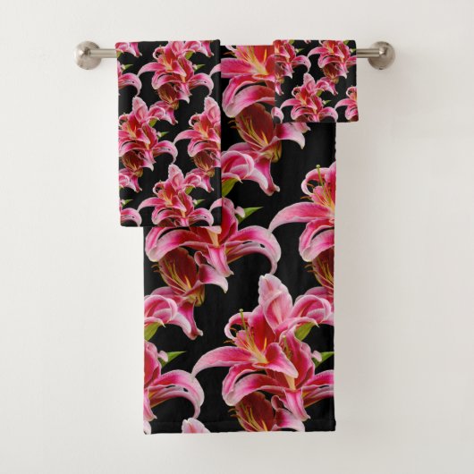 Elegant Floral Pink Oriental Lilies Bad Handdoek (Insitu)