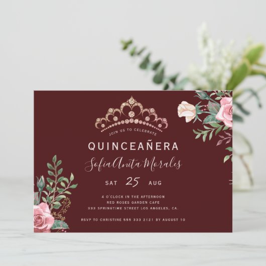 Elegant floral prinses tiara burgundy Quinceanera Kaart (Staand voorkant)