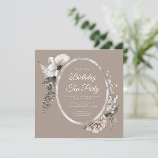 Elegant Floral Taupe Birthday Tea Party Kaart (Staand voorkant)