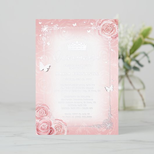 Elegant Floral Waterverf Licht roze Quinceanera Folie Uitnodiging (Staand Voorkant)