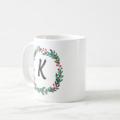 Elegant Floral Wreator Monogram Initiaal Kerstmis Koffiemok (Voorkant links)