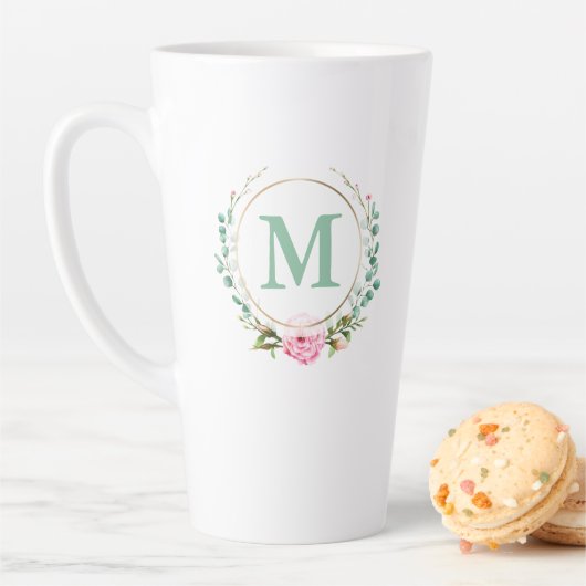 Elegant Floral Wreator Monogram Pink Rose Latte Mok (In situ)
