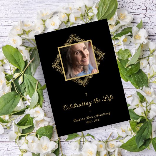 Elegant Flourish Sophisticated Golden Ornament  Kaart