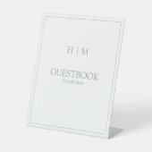 Elegant Formal Sage Green Monogram Guestbook Reclamebord Met Voetstuk (Voorkant)