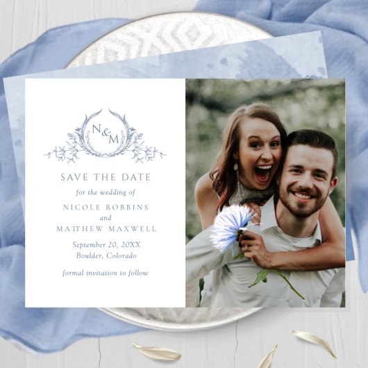 Elegant Foto Dusty Blue Monogram Weddenschap Save The Date