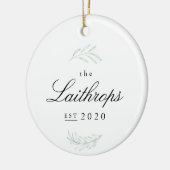 Elegant Fronds Pas getrouwd Eerste kerstOrnament Keramisch Ornament (Links)