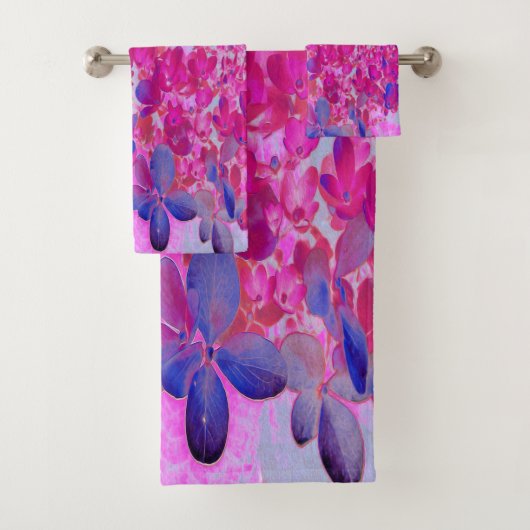 Elegant Fuchsia and Dark Blue Limited Hydrangea Bad Handdoek (Insitu)