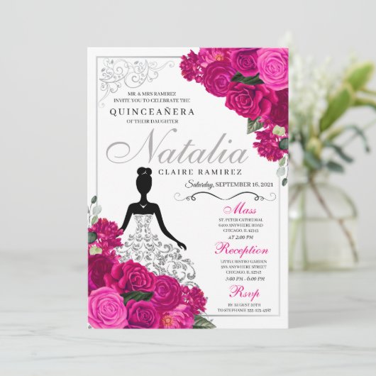 Elegant Fuchsia Pink Silver Floral Quinceanera Kaart (Staand voorkant)