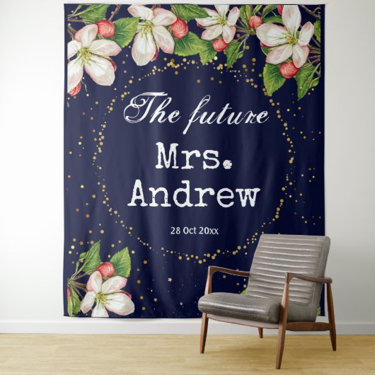 Elegant future mevrouw marvy blue floral golden gl wandkleed (In situ)