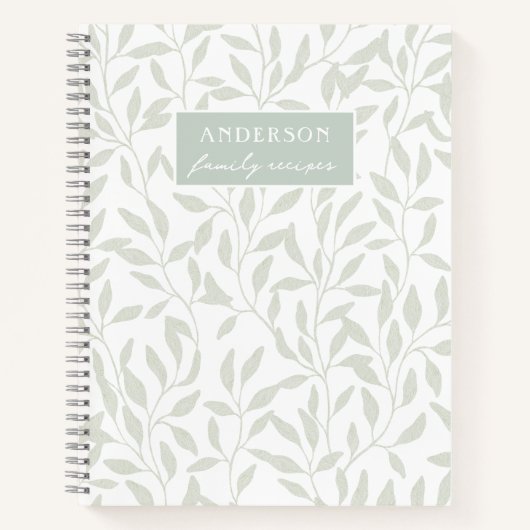 Elegant gebladerte salie en wit familierecept notitieboek (Voorkant)