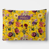 Elegant geel bloemmotief monogram etui (Voorkant)