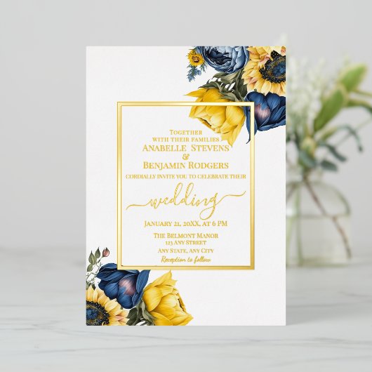 Elegant Geel en Blauw Bloemen Bruiloft Folie Uitnodiging (Staand Voorkant)