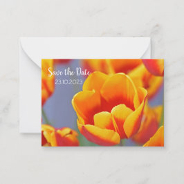 Elegant Geel en Rood Tulip sparen de Datum Notitiekaartje