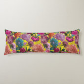 Elegant geel Floral monogram Lichaamskussen (Voorkant)