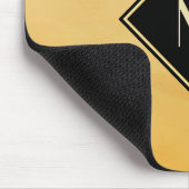 Elegant geel geborsteld met eenvoudig goudmonogram muismat (Hoek)