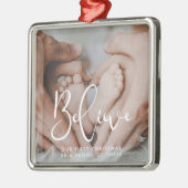 Elegant Geloof Eerste Kerstmis als een gezin van 3 Metalen Ornament (Links)