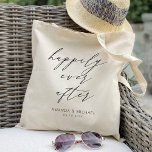 Elegant gelukkig ooit na Persoonlijk Wedden Tote Bag<br><div class="desc">Deze gepersonaliseerde bruiloft canvas tas is het perfecte accessoire voor elk bruid-om-te-zijn of nieuw-gehuwd paar. Het ontwerp kenmerkt een elegante manuscriptdoopvont met de woorden "gelukkig na"in een delicate kalligrafiekstijl, die tot het een romantisch en tijdloos stuk maakt. De tas is een ruim interieur die al uw essentiële onderdelen kan bevatten....</div>