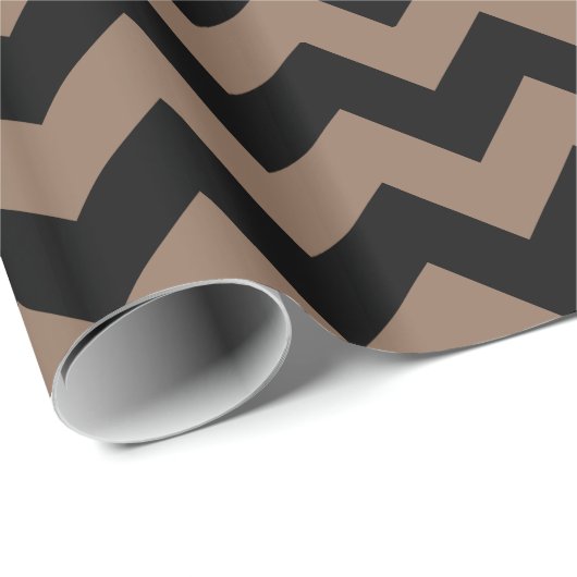Elegant Geometric Black en Brown Chevron Pattern Cadeaupapier (Rol Hoek)