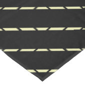 Elegant geometrisch goud patroon op zwart tafelkleed (Gekanteld)