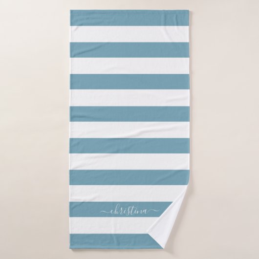 Elegant gepersonaliseerd stofblauw wit streepjesba badhanddoek (Badhanddoek)