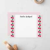 Elegant geschilderde rode kersen monogram notitiekaartje (Voorkant / Achterkant in situ)