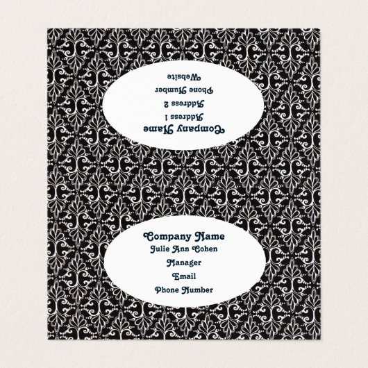Elegant gescrolld zwart wit damast ontwerp visitekaartje (Buitenkant ongevouwen)