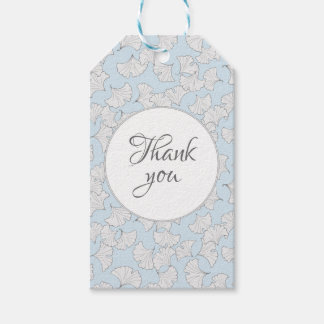 Elegant ginkgo-bladeren met aangepaste achtergrond cadeaulabel