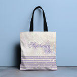 Elegant Girly Chic Marble Sparkle Gepersonaliseerd Tote Bag<br><div class="desc">Dit chique ontwerp is voorzien van een elegant sprankelend marmer met lavendel en witte streep aan de basis. Gepersonaliseerd met jouw namen door het bewerken van de tekst in het tekstvak #mode #fashionable #mode #fashionable #stylish #tassen #totebags #bags #gifts #gift #giftsforher #personalized #personalizedgifts #accessoires</div>