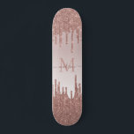 Elegant Glitter Drift Roos Gold Monogram Script Persoonlijk Skateboard<br><div class="desc">Modern elegant Blush Roze Glitter Sparkle Monogram Script Name Skateboard</div>