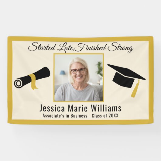 Elegant Gold Adult Afstuderen 2025 Quote Foto Spandoek (Horizontaal)