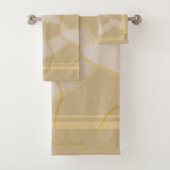 Elegant Gold Beige Abstract Floral Pattern Bad Handdoek (Insitu)